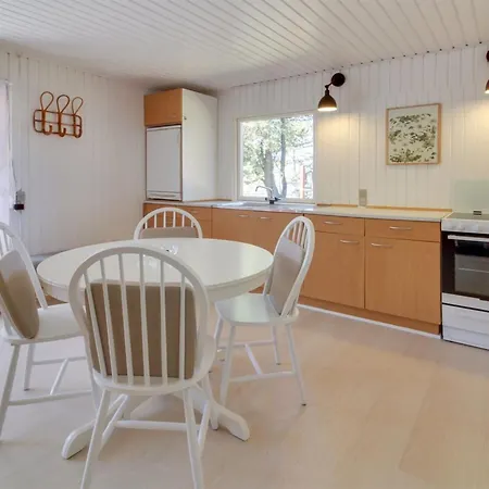 Aulikki - 900m From The Sea By Interhome 베제르 스트란드